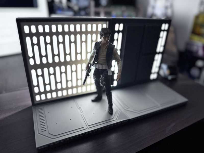 スターウォーズ風フィギュア台座