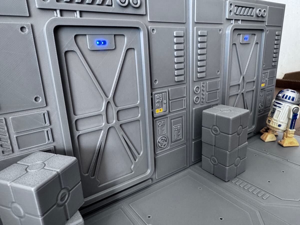 フィギュアの台座にLEDが仕込んである写真