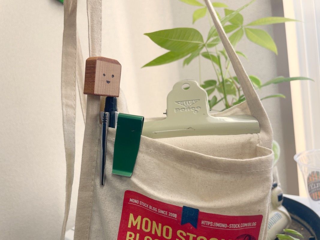 食パンブローチ