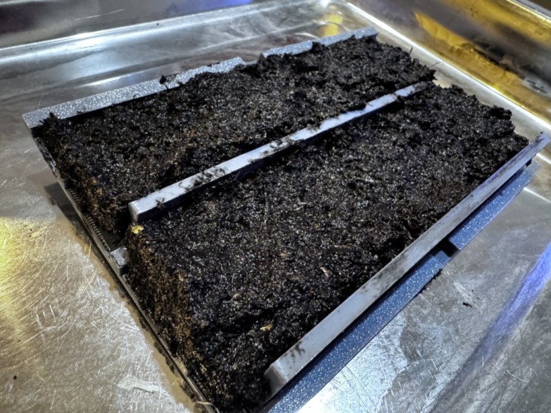 テラリウム最適用土と3Dプリンターのパーツ