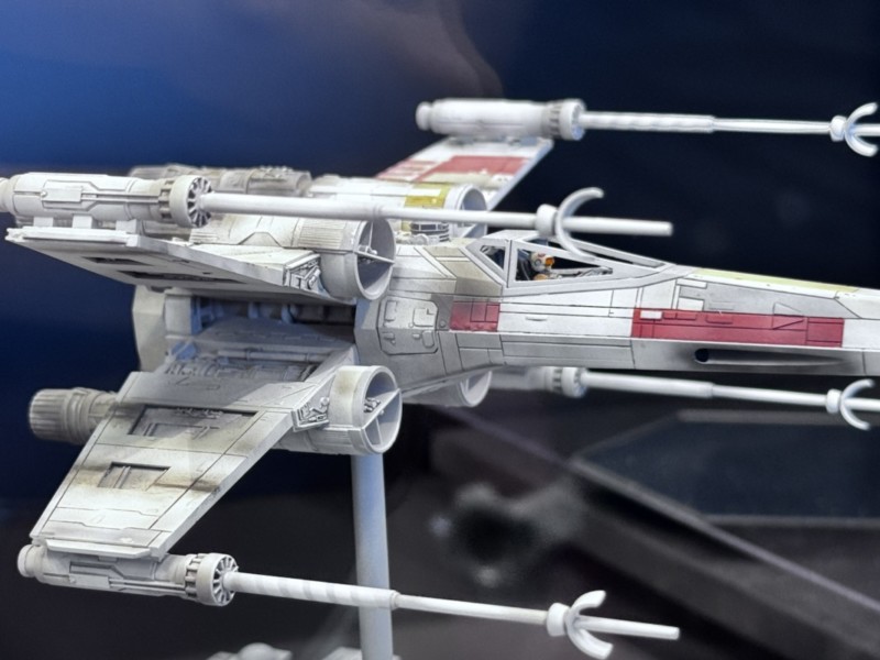 ランドマークプラザ5Fスターウォーズ模型展示｜X-WING