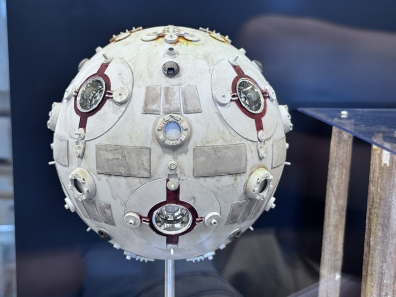 ランドマークプラザ5Fスターウォーズ模型展示｜訓練用ドロイド