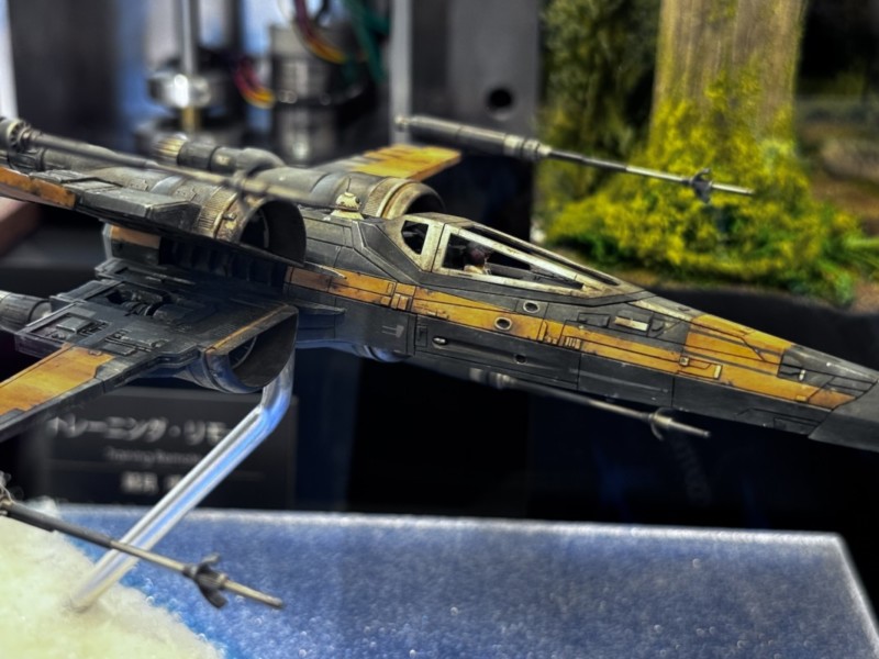 ランドマークプラザ5Fスターウォーズ模型展示｜ポーのX-WING