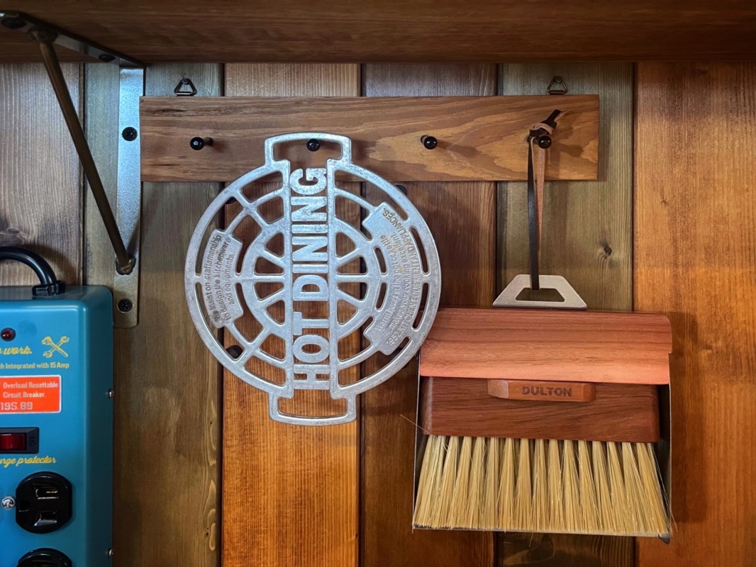 ダイソーのウッドウォールフック