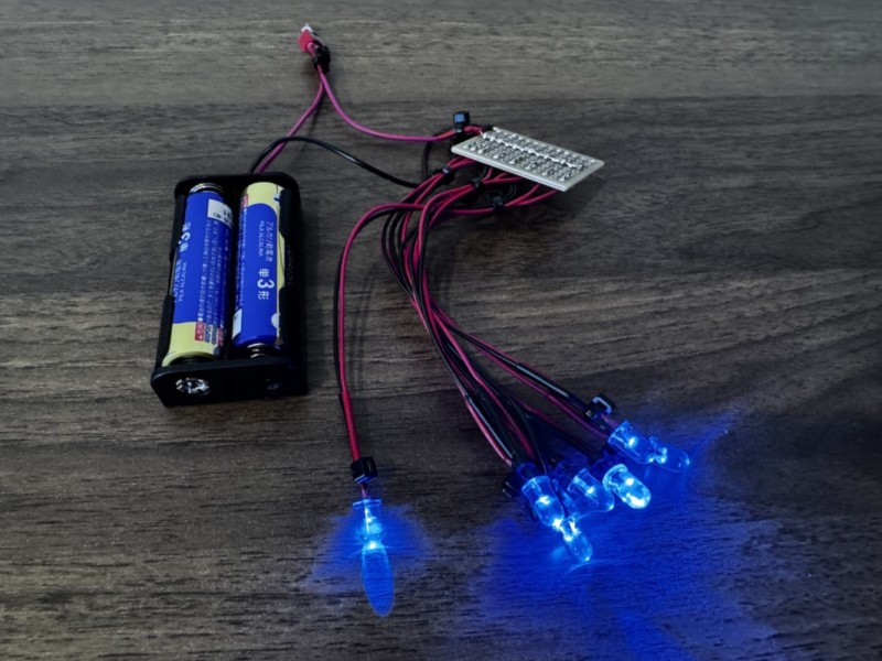 ブルーLEDの電飾パーツ