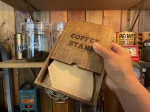 100円のコーヒーフィルターをアンティーク風に