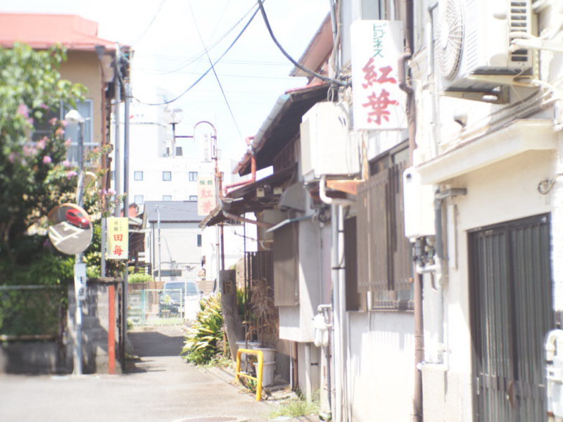 小田原駅周辺のエモーショナルな風景　旅館