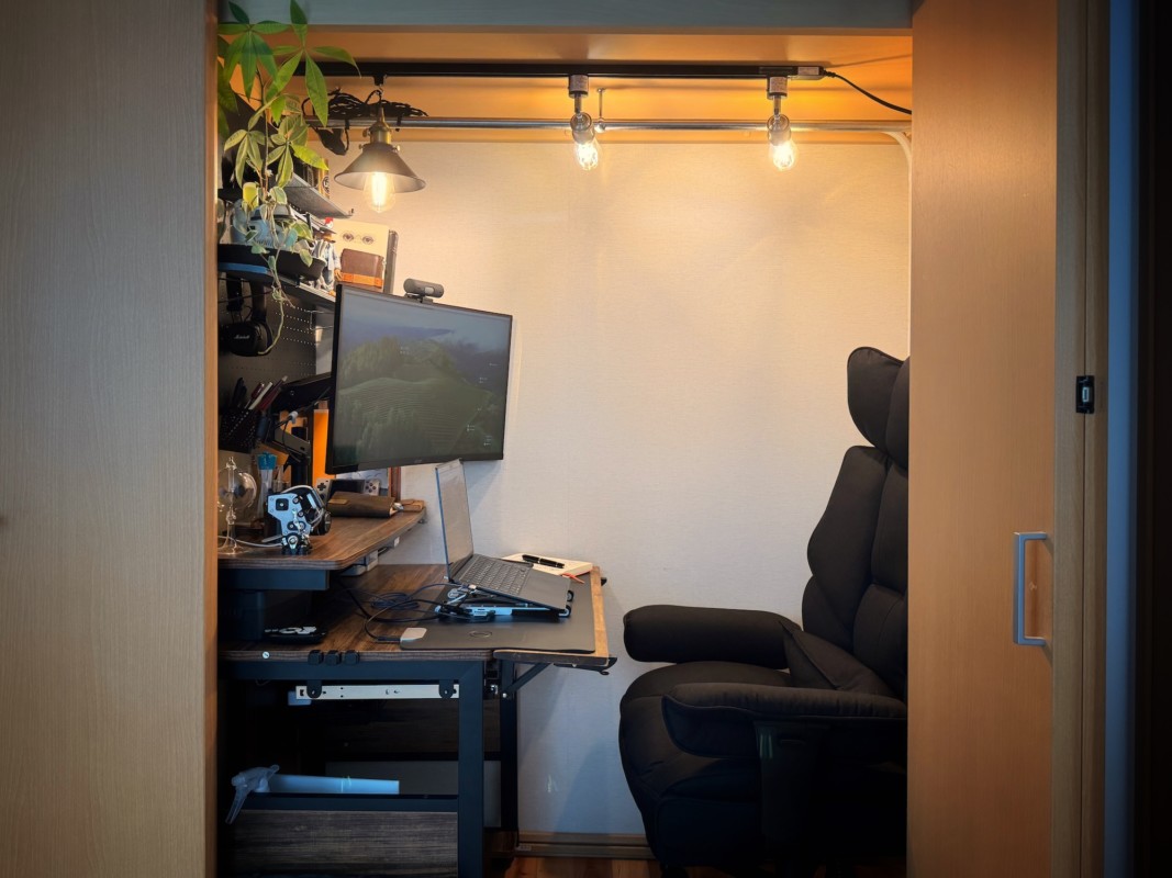 仕事が捗るクローゼット書斎