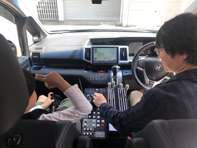 運転席がミレニアム・ファルコン