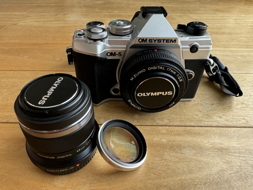 OLYMPUS OM-5と単焦点レンズ