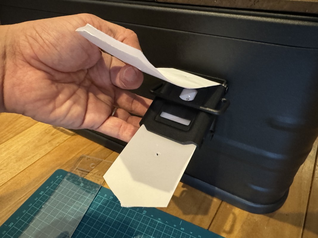 レザーフルオーダーメイドの設計コンテナバックル