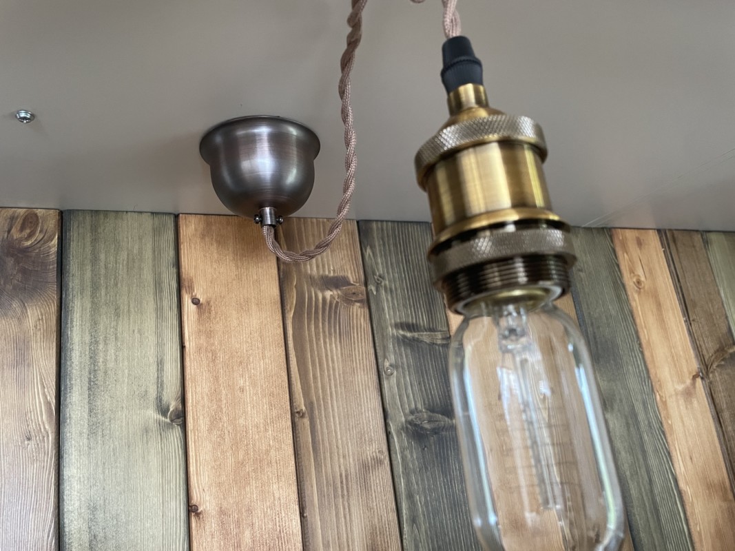 ケーブルをシーリングカップの中に収納