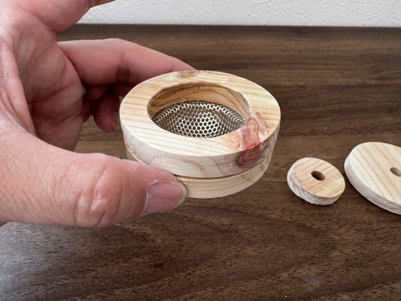 ミニ燻製器の受け皿部分