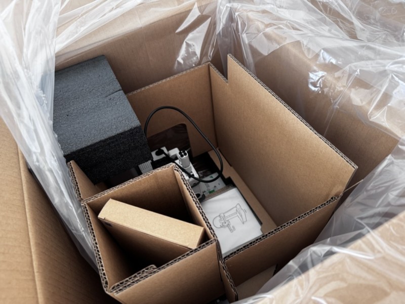 3Dプリンター Bambu lab A1 mini開封