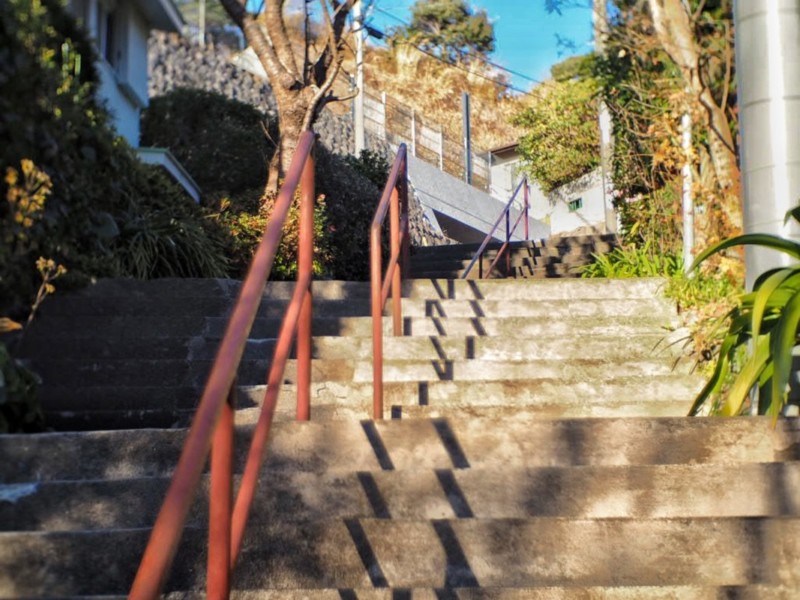 鎌倉極楽寺の小道｜OM-5と35mmCCTVレンズマニュアル