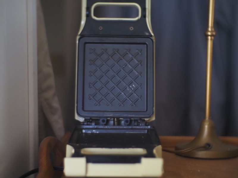 OM-5とマニュアルレンズで撮影した日常（ワッフルメーカー）