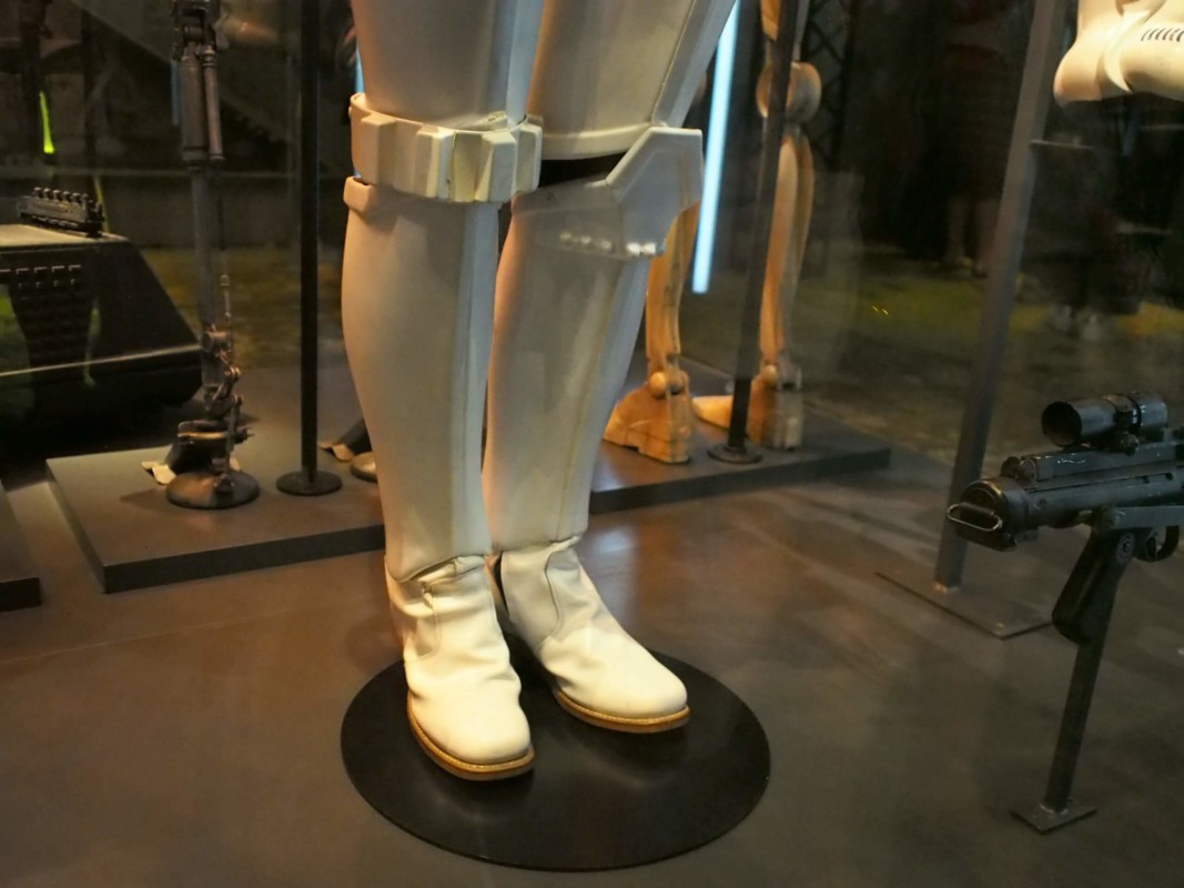 ストームトルーパーの足