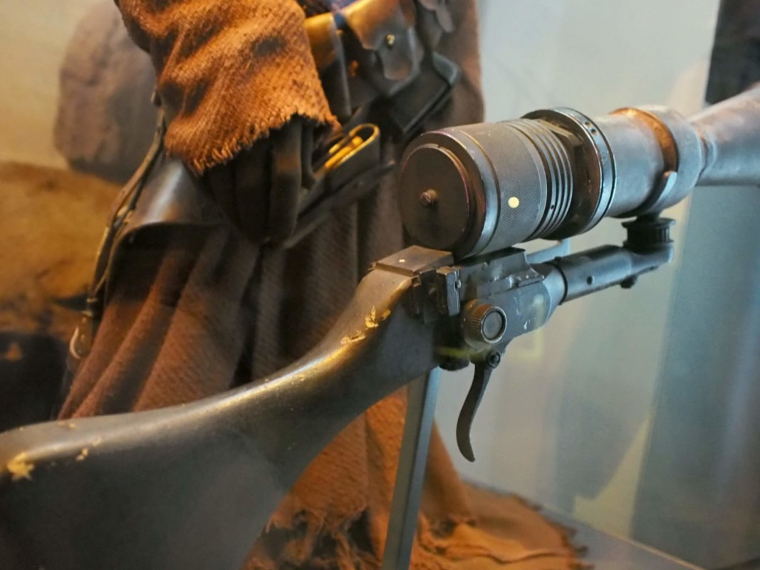 ジャワ族のブラスター