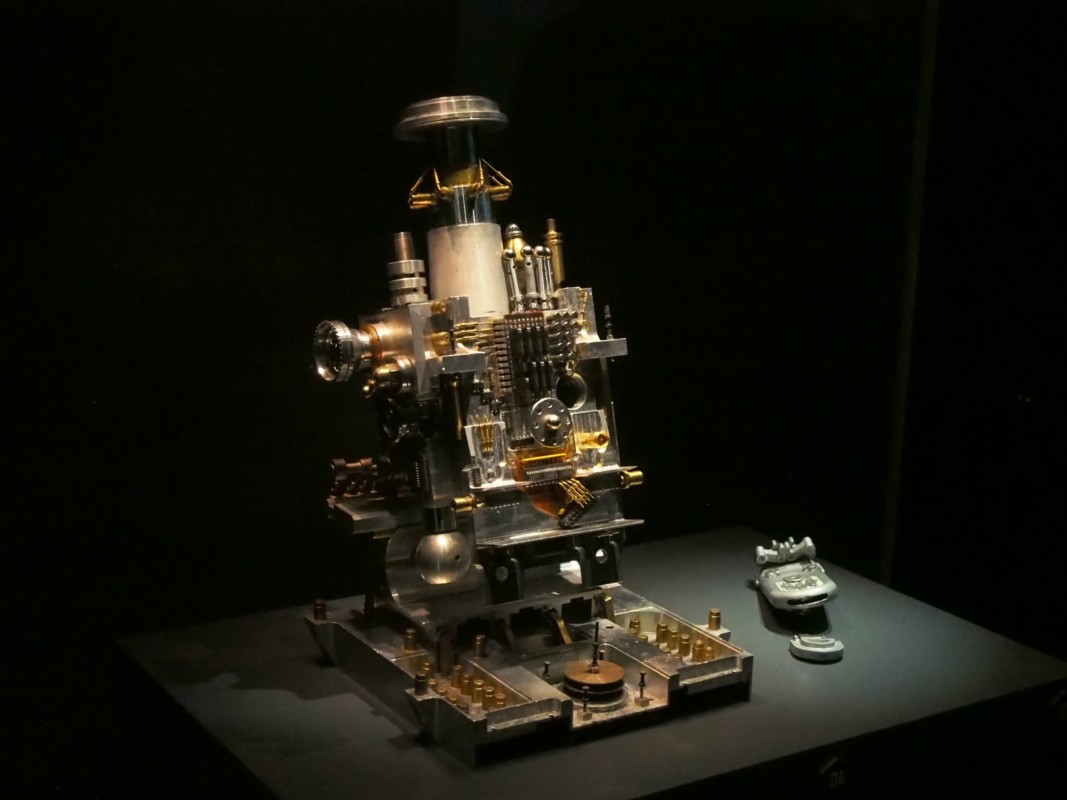 メソン・テイロスコープとコムリンク