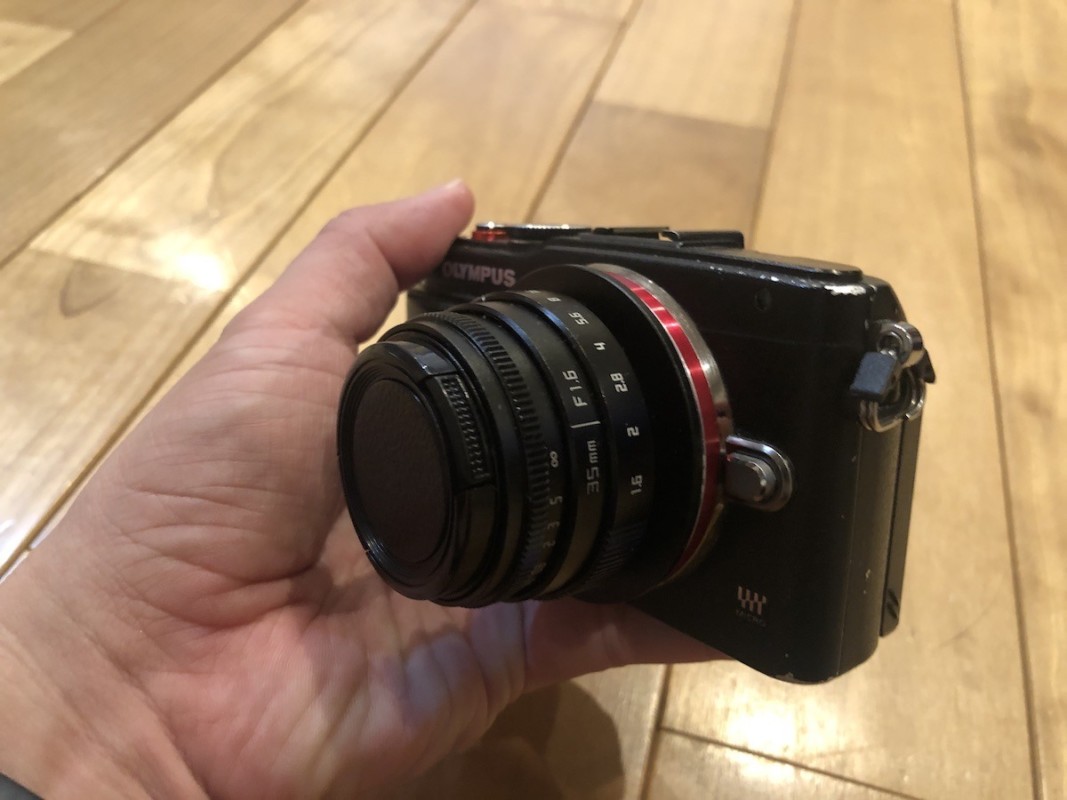 CCTVレンズを装着したE-PL5